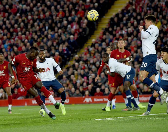  富勒姆黑马姿态逼平领头羊曼城获喝彩